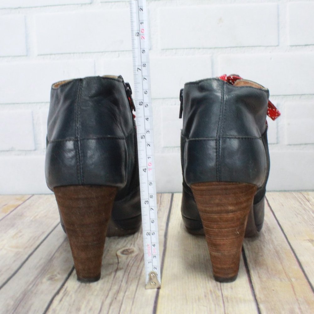 Anthropologie Lucky Penny Navy Leather Suede Red Laces Heeled Booties Size 9 B - Picture 8 of 9